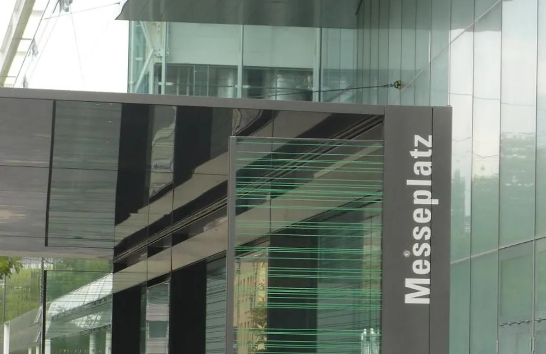 Easyhotel Basel - Self Service And Self Check-In-1